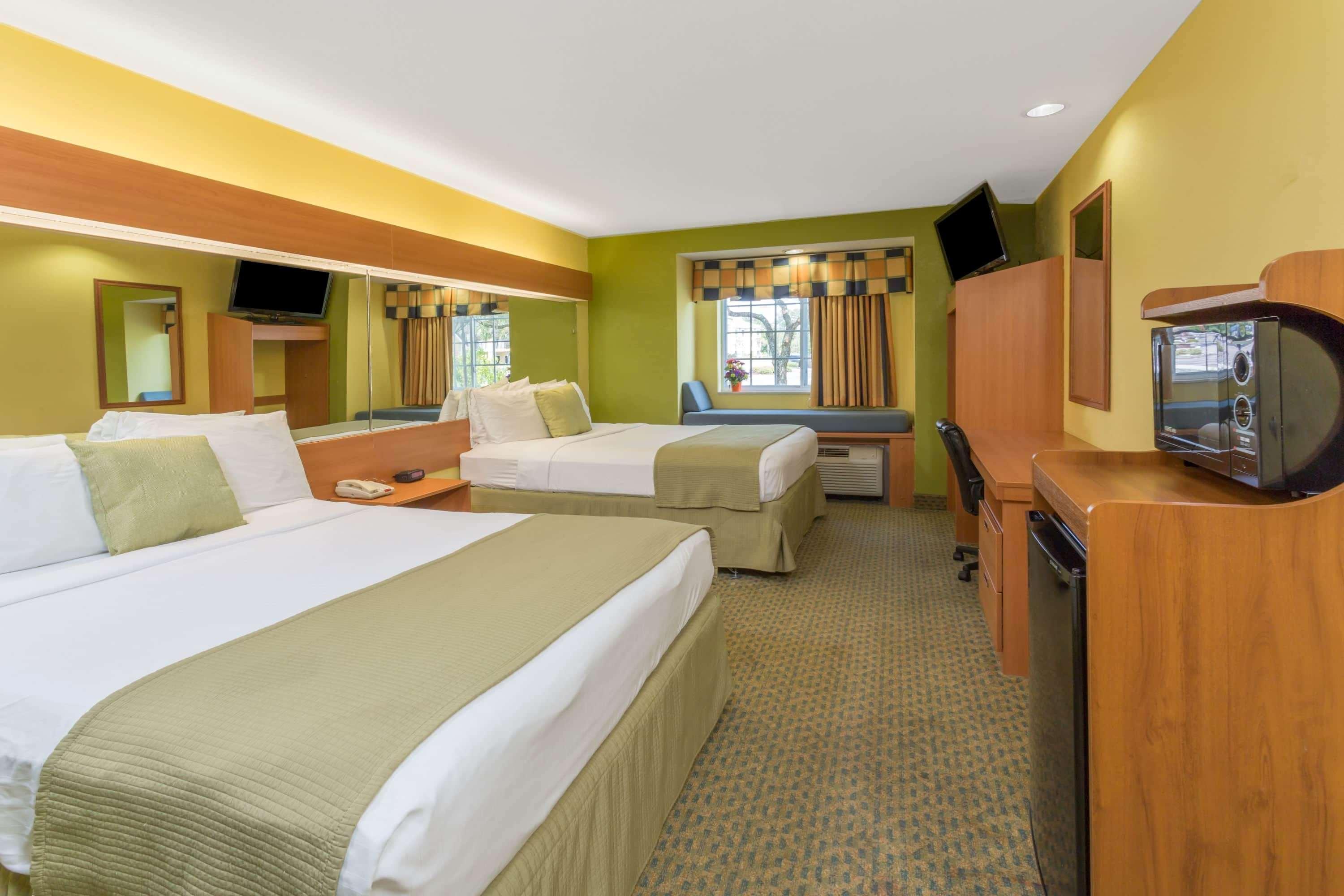 Microtel Inn & Suites By Wyndham Kingsland Naval Base I-95 Kültér fotó