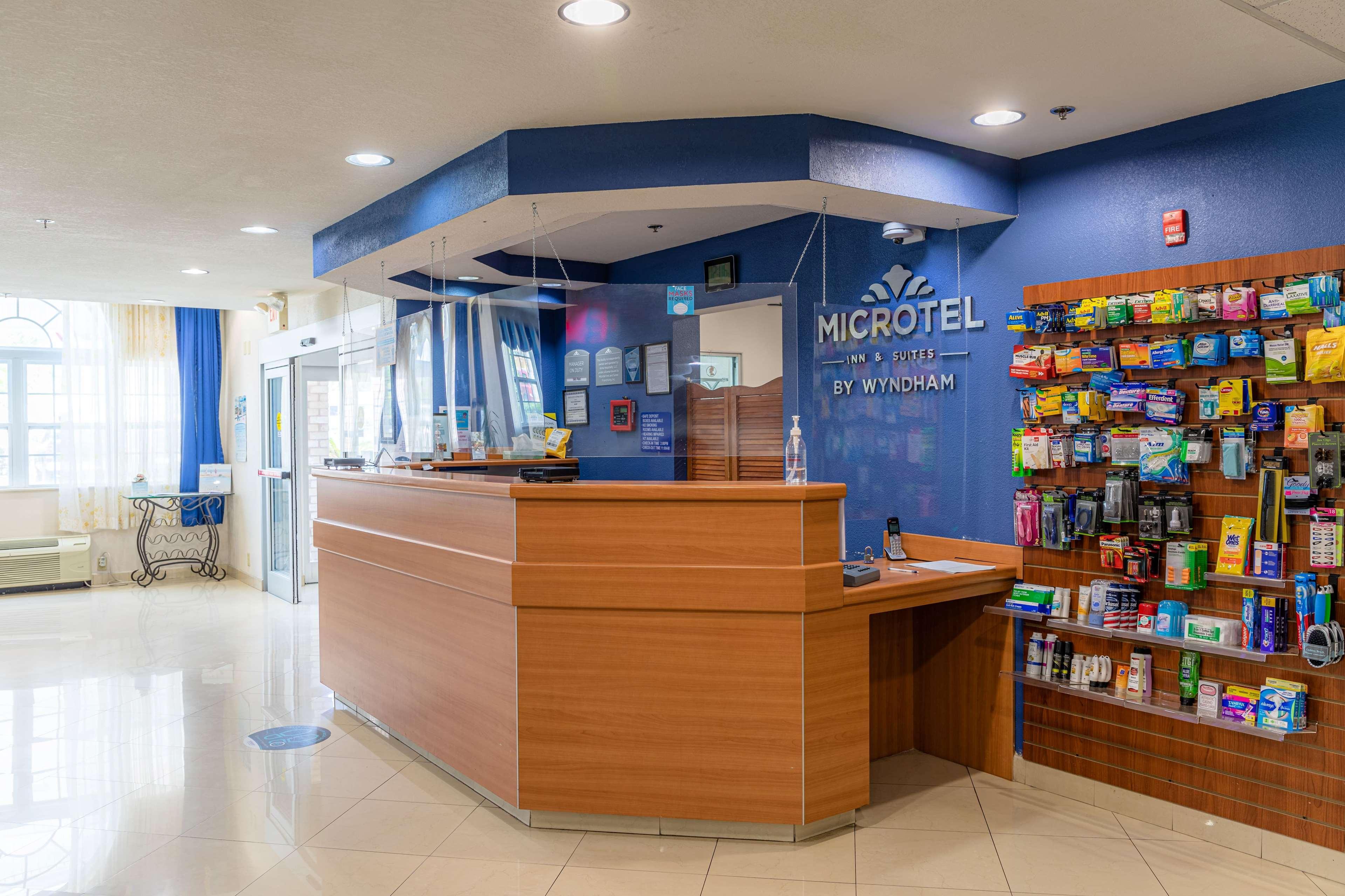 Microtel Inn & Suites By Wyndham Kingsland Naval Base I-95 Kültér fotó