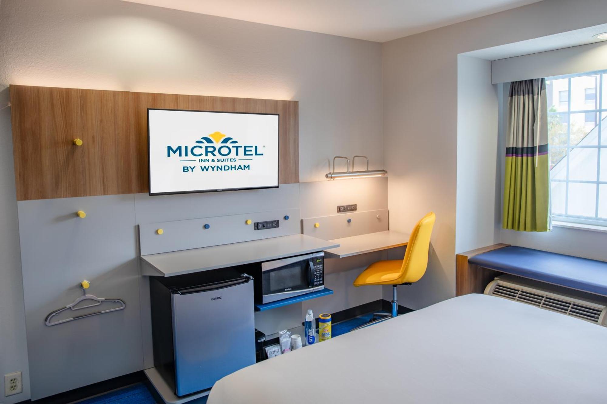 Microtel Inn & Suites By Wyndham Kingsland Naval Base I-95 Kültér fotó